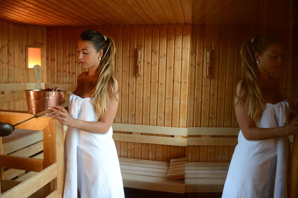 Hotel Margherita Сан-Мартіно-ді-Кастроцца Екстер'єр фото